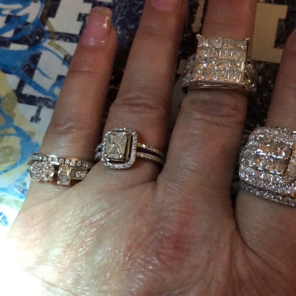 DIAMONDS DIAMONDS DIAMONDS - Picture 3 of 4